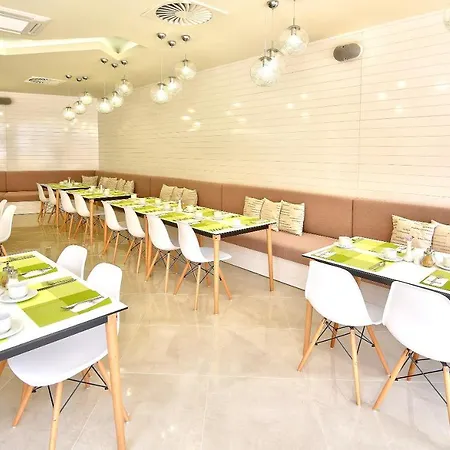 Grifid Foresta (adults Only) غولدن ساندز