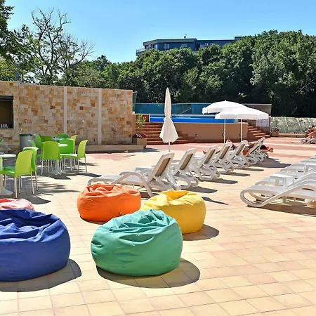 فندق Grifid Foresta (adults Only) غولدن ساندز
