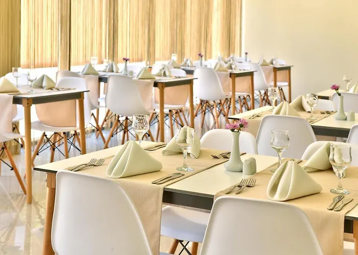 Grifid Foresta (adults Only)