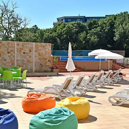 Grifid Foresta (adults Only) غولدن ساندز