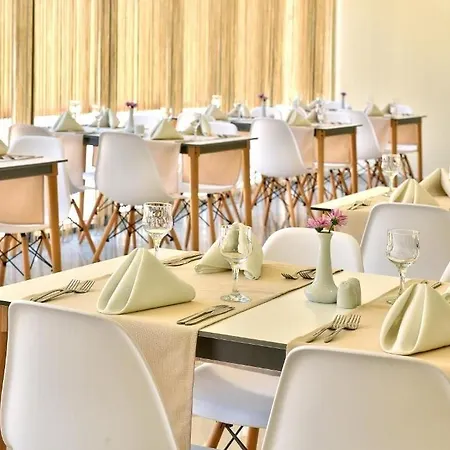 Готель Grifid Foresta (adults Only)
